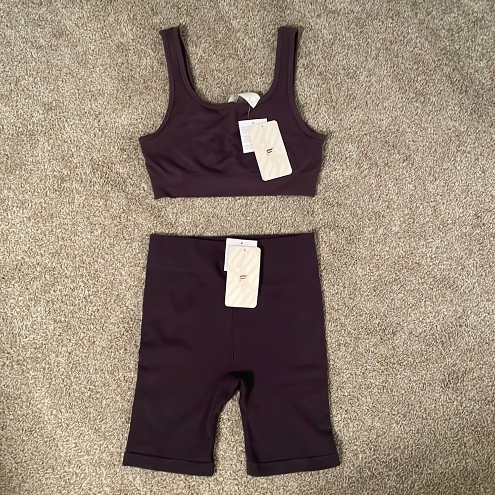 NWT. Fabletics lounge set